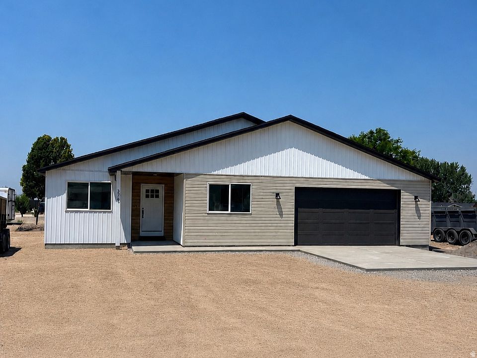 1st image of 376 S Maple Dr