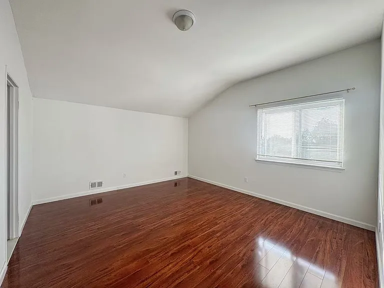 218 Kelly Blvd #2 — Photo 11