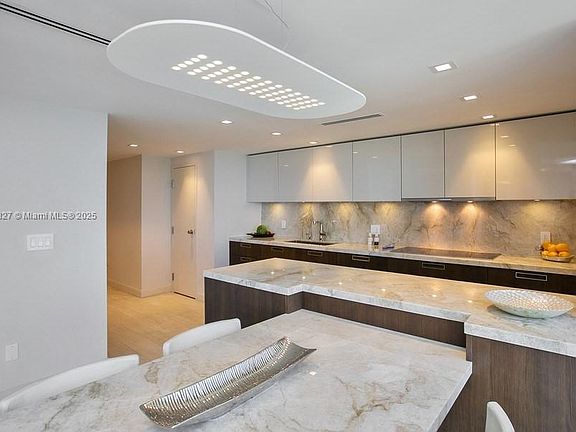 3rd image of 881 Ocean Dr #Penthouse 27e