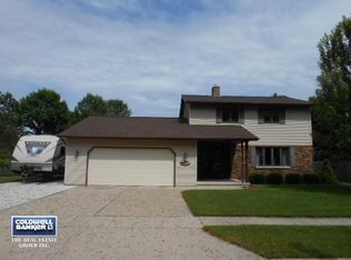 1611 Miriam Rd, Manitowoc, WI 54220