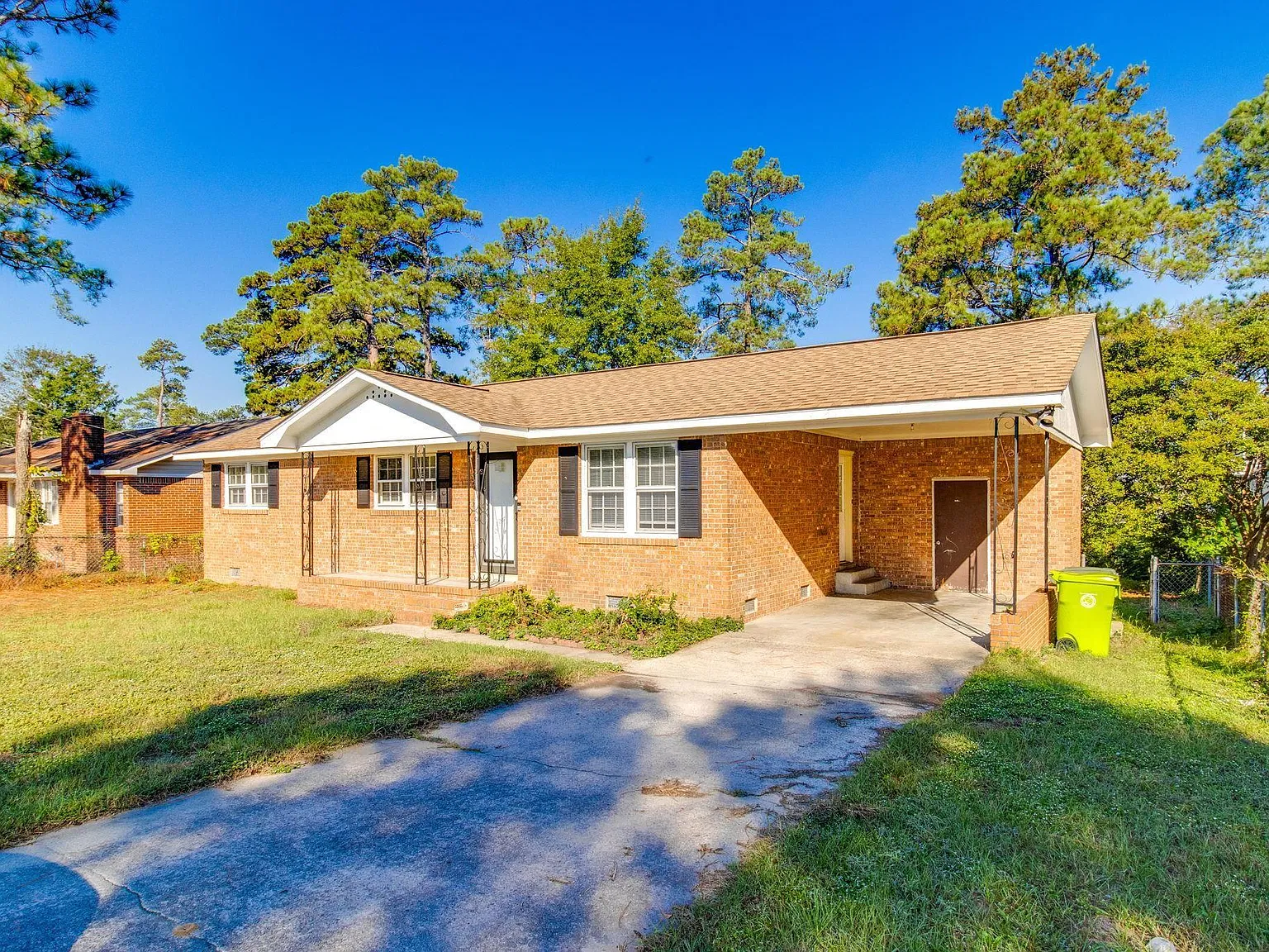 3 bed, 1056 sqft, $1,450 — Photo 3