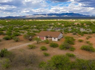 8237 S Airstrip Rd, Hereford, AZ 85615