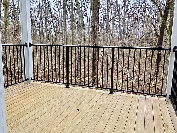 4th image of 4240 Apple Branch Dr