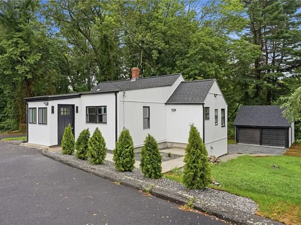 3100 S County Trl, East Greenwich, RI 02818