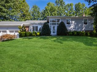 51 Rodman Oval, New Rochelle, NY 10805