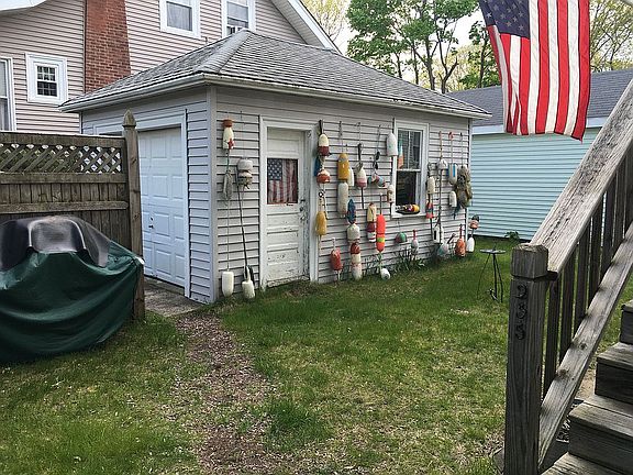 4th image of 235 N Central Ave