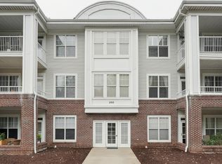 233 Eyam Hall Ln, Apex, NC 27502