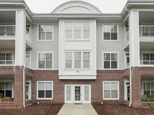 233 Eyam Hall Ln, Apex, NC 27502