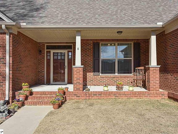 4th image of 8 Grove Park Ct