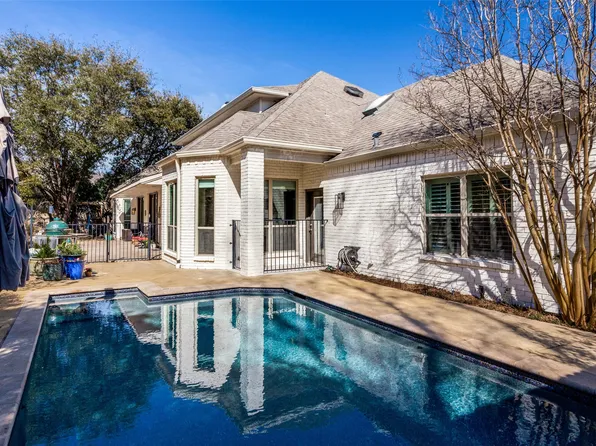 3720 Briarhaven Rd, Fort Worth, TX 76109