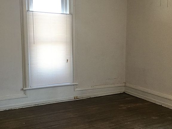 5th image of 334 Main St APT 1