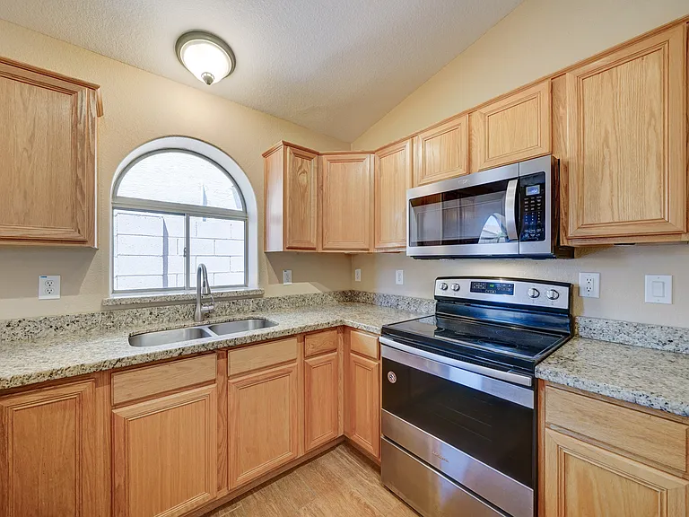 29660 N Desert Willow Blvd — Photo 11