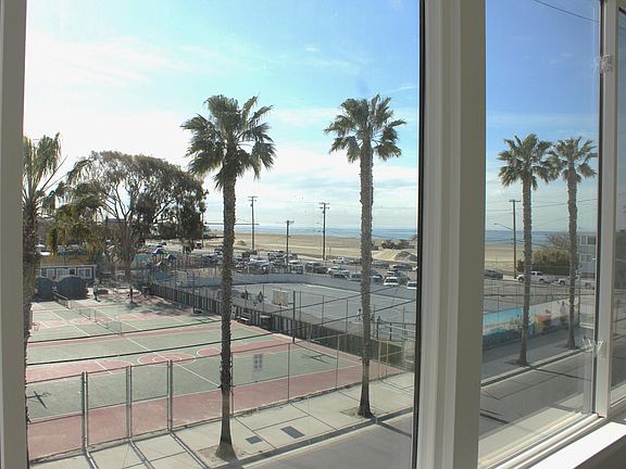 5th image of 15 54th Pl APT 16