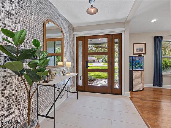 3rd image of 1665 PITCH PINE Avenue