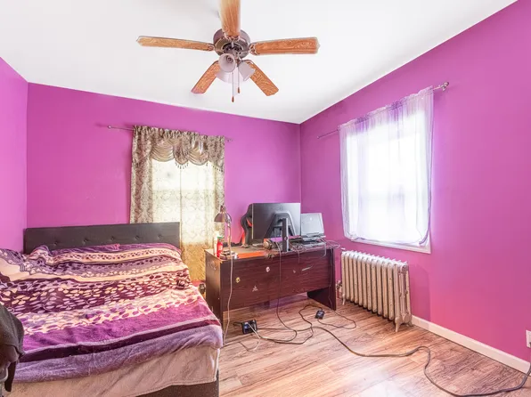 3817 Oceanic Avenue image 34 of 37