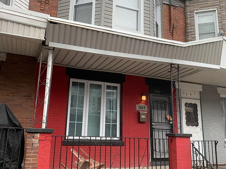 3449 F St — Photo 2