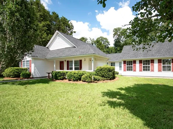 17 Ard Rd, Ray City, GA 31645