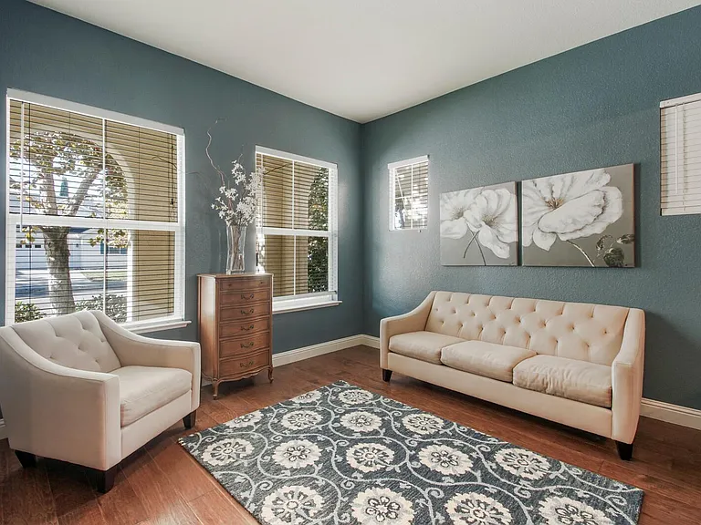 4352 Middlefield Dr — Photo 3