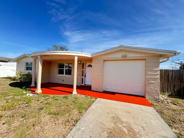 1140 Landau St, Holiday, FL 34690