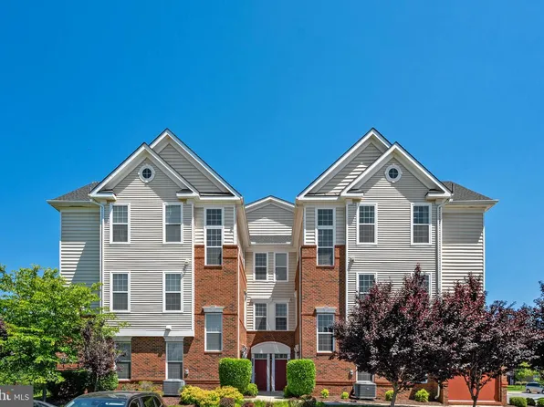 23275 Milltown Knoll Sq Unit 118, Ashburn, VA 20148