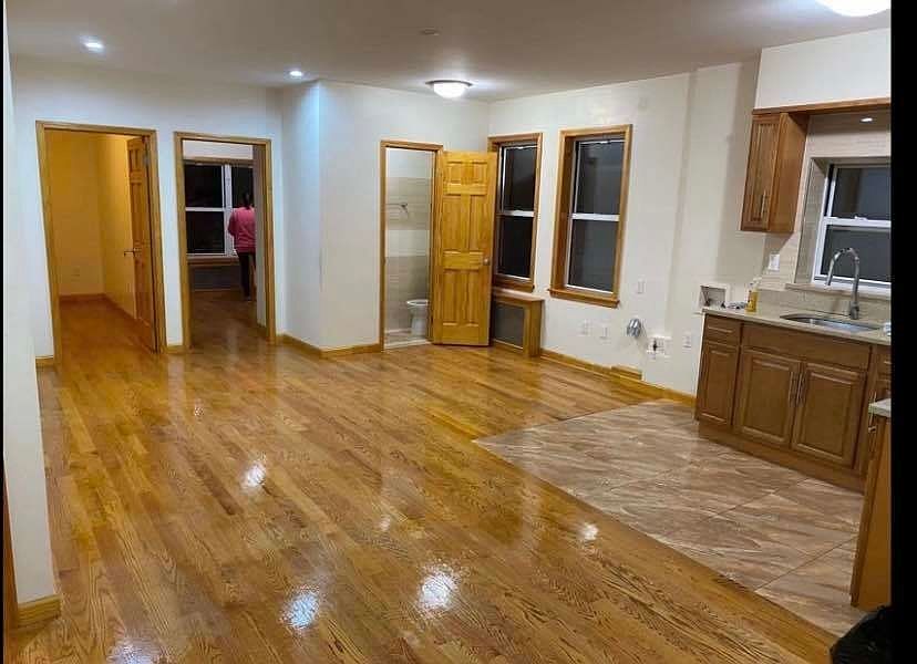 1st image of 93 Bay 8 St #2