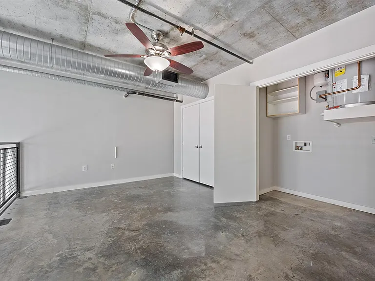 2000 Bagby St #7414 — Photo 11