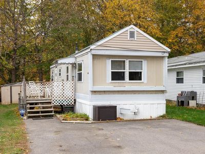 16 Railroad Street, Newmarket, NH, 03857