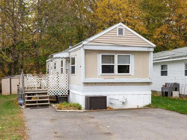 16 Railroad Street, Newmarket, NH 03857