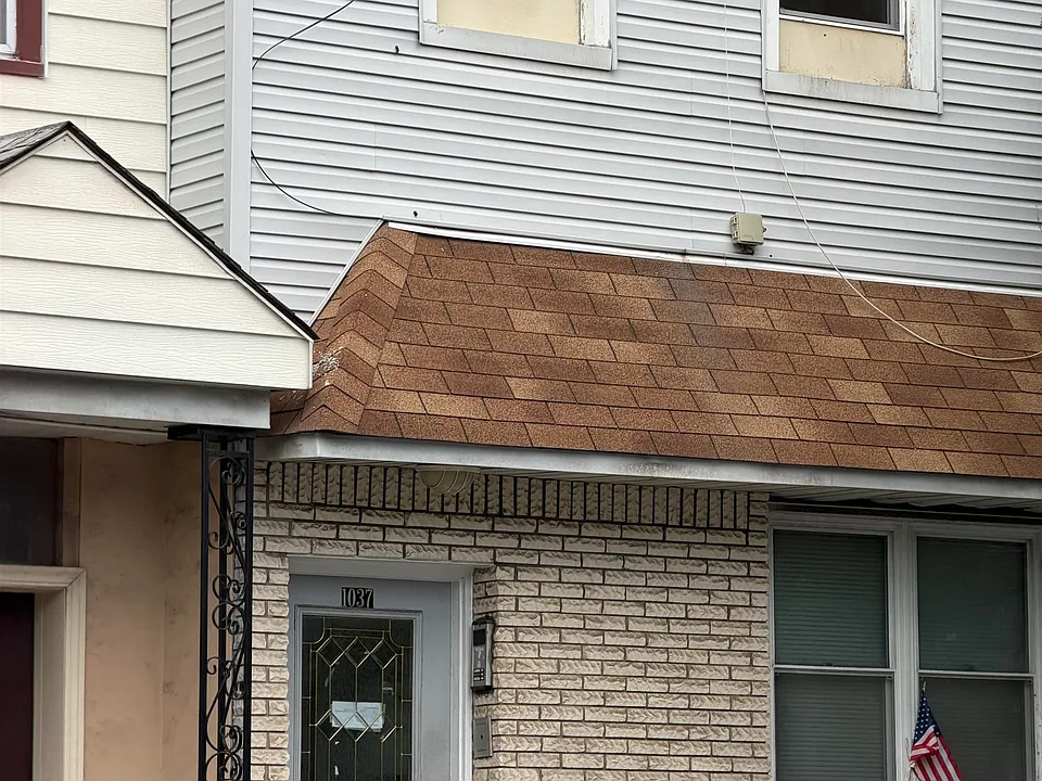 1037 W Side Ave #2