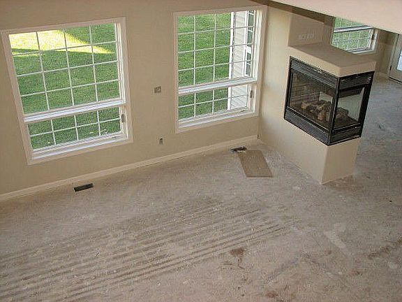 Open view to the Great Room Below