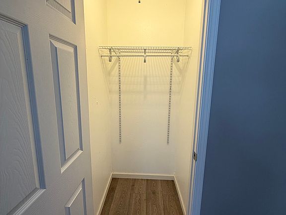 2nd image of 2505 Abbeyville Rd #2505