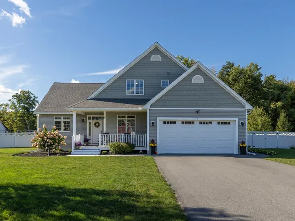 21 SMOKE Street, Rochester, NH 03867