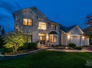 1989 Erin Marie Ct, Aurora, IL 60503