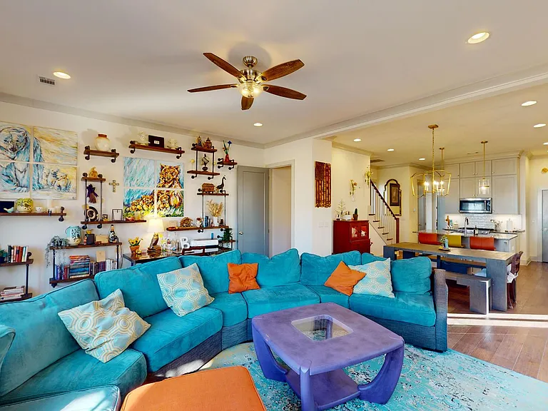 7075 Fain Park Dr — Photo 6