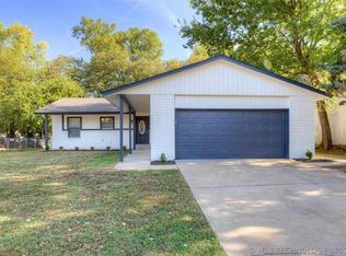2921 S Ash Ave, Broken Arrow, OK 74012