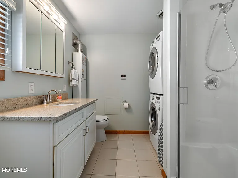 43 Florence Ln — Photo 17