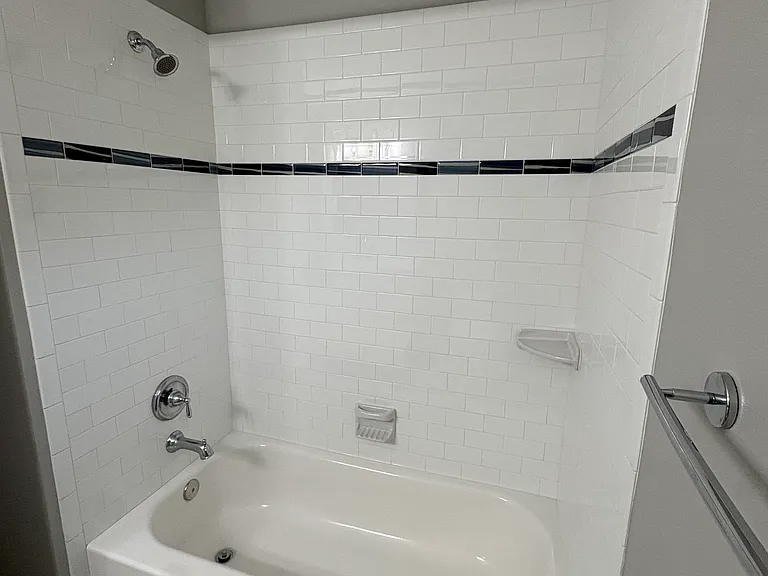 18139 Leafwood Cir — Photo 22