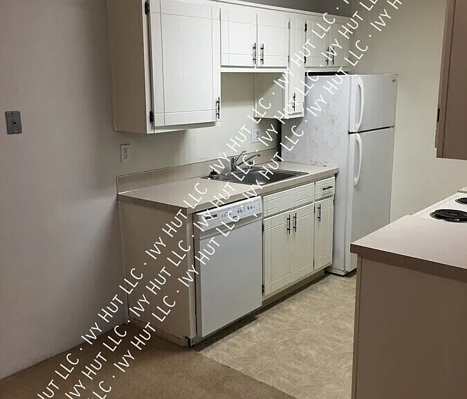 2215 S Chase St — Photo 4