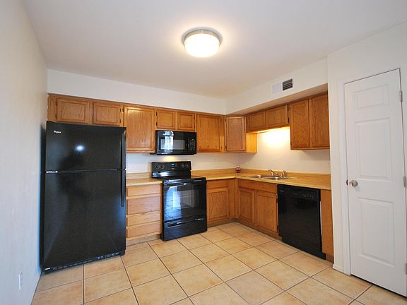 4th image of 6131 E Greenway St APT 2