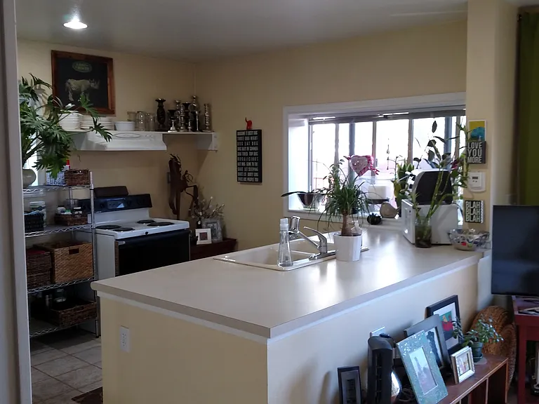 514 Holbrook St #A — Photo 3