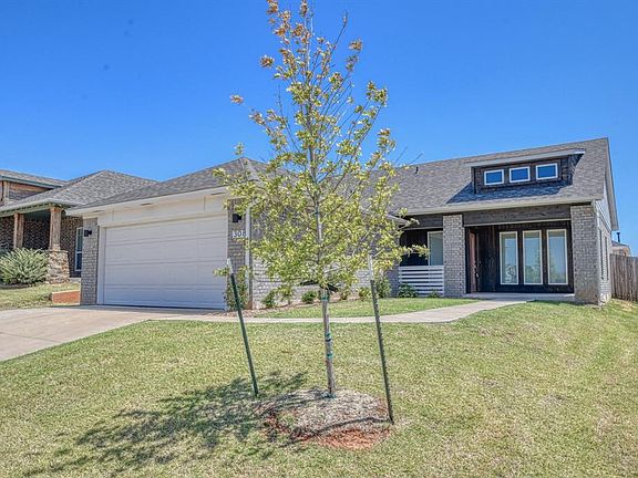 2nd image of 308 Vista Dr