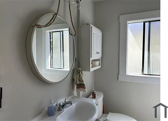 2 bed, 912 sqft, $2,500 — Photo 2