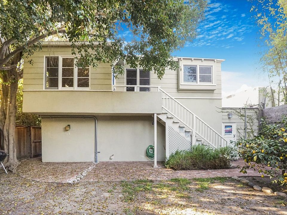 1st image of 815 1/2 Crestmoore Pl