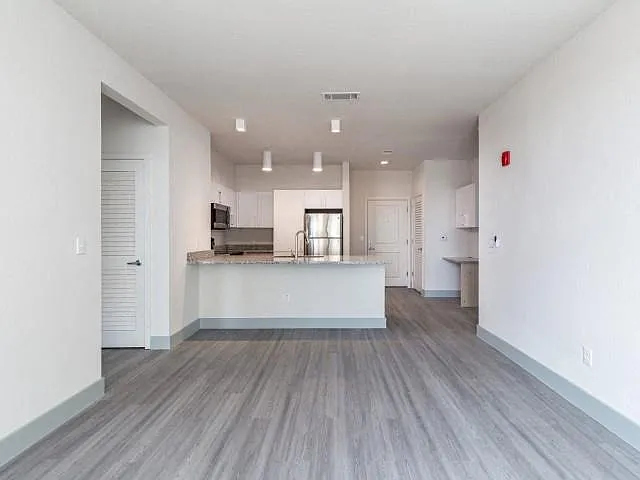 Lofts at South Lake — Photo 6