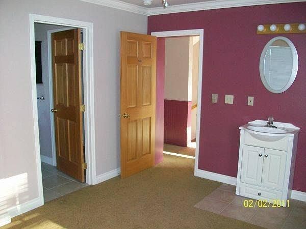 1st image of 3608 NE 44th St Unit 7