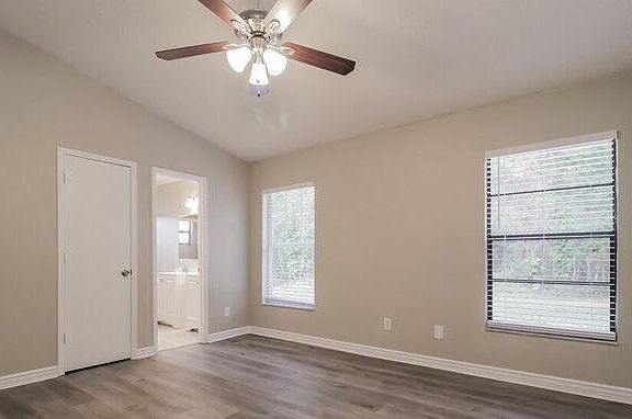 5th image of 10244 Comfort Cir