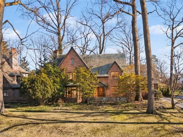 3119 Highland Dr, Stow, OH 44224