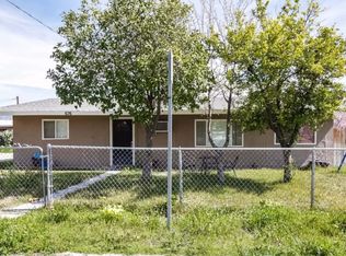 676 Orchard Ln, Banning, CA 92220