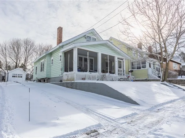 259 Mosley Dr, Syracuse, NY 13206