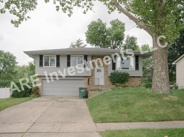 4501 68th St, Urbandale, IA 50322